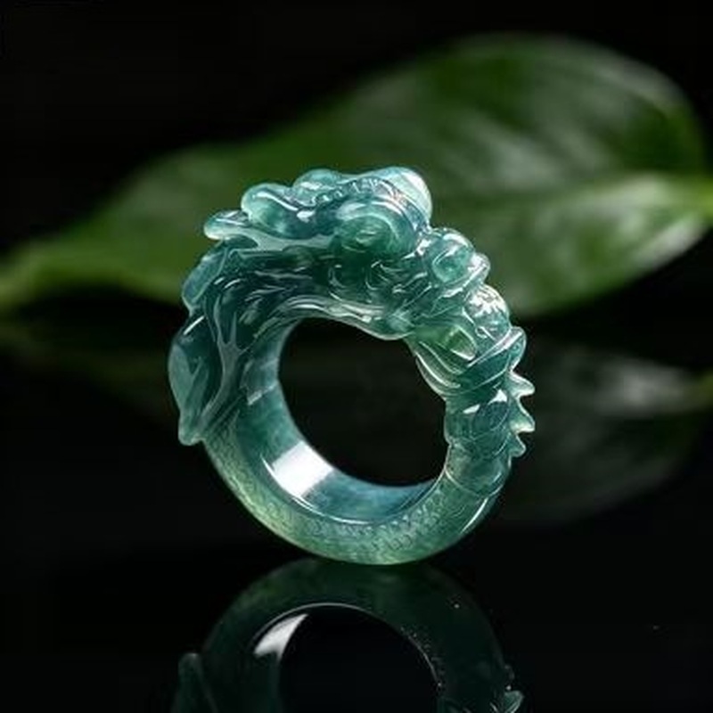 Jadeiet ring van A-kwaliteit,  - Rings recensie en prijs