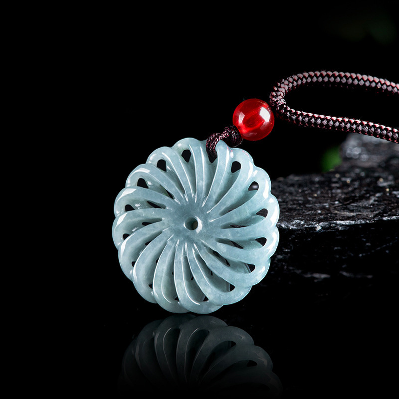Burmese Jadeiet Bloemhanger Ke - Necklaces recensie en prijs