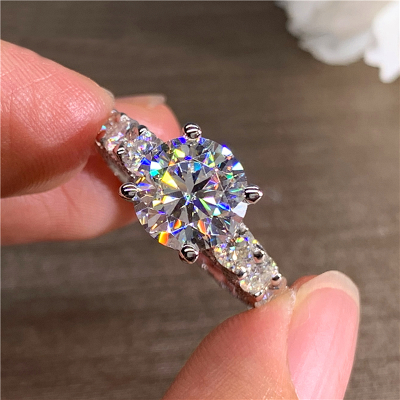 Op maat gemaakte solide 18K Au - Moissanite Engagement Ring 1 Carat recensie en prijs